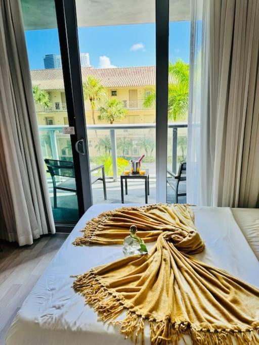 Beachwalk Resort & Condos Hallandale Beach Exteriör bild