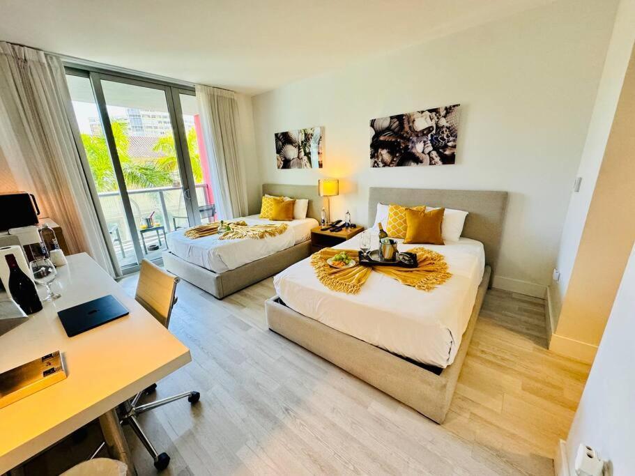 Beachwalk Resort & Condos Hallandale Beach Exteriör bild